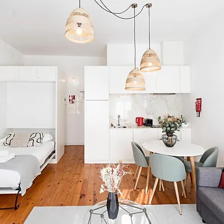 Lovelystay - Cativo Studio Downtown By Metro Station * Porto