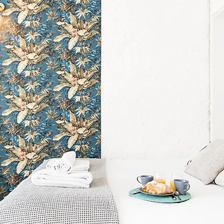 Lovelystay - Cativo Studio Downtown By Metro Station Appartement