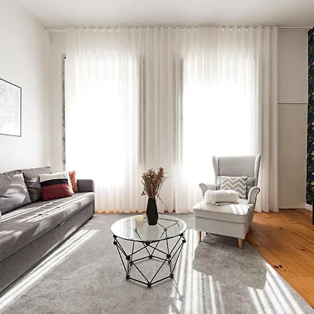 Apartment Lovelystay - Cativo Studio Downtown By Metro Station *