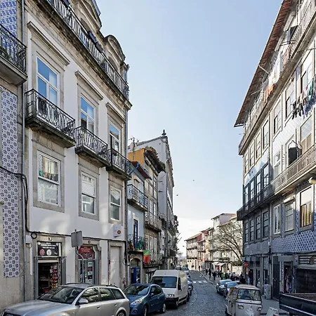 Lovelystay - Cativo Studio Downtown By Metro Station Apartment